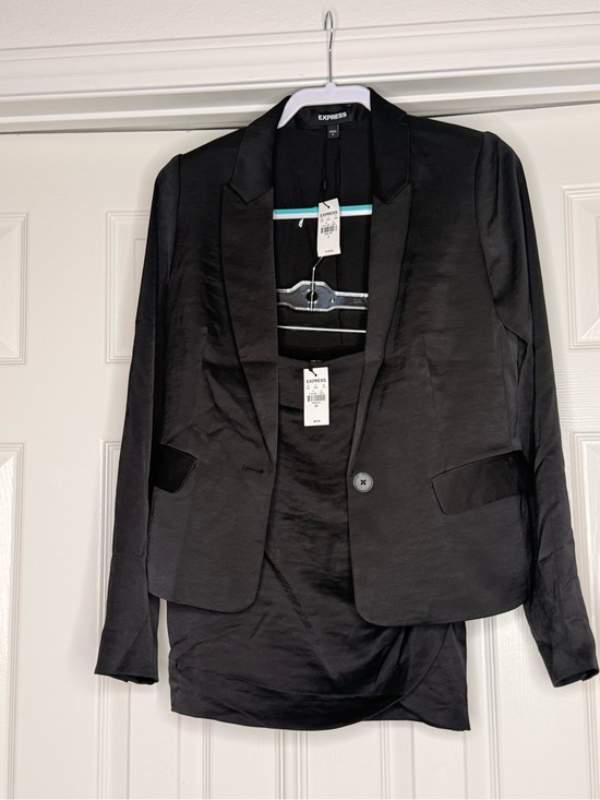 Express Jackets & Blazers - Express Black Satin Single-Button Women's Blazer
